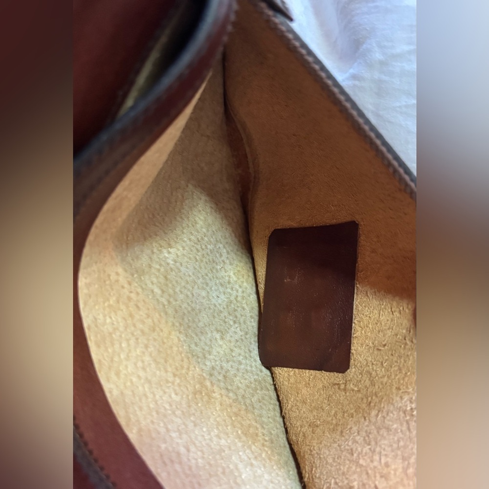 Classic Brown Leather Men's Briefcase - Picture 12 of 14